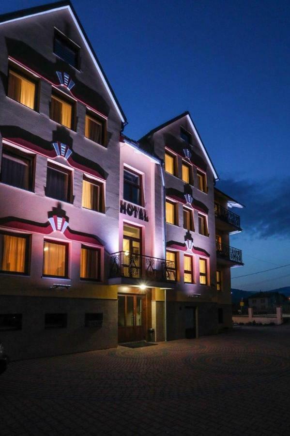 Hotel Milena Milowka Exterior photo